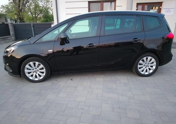 Opel Zafira cena 39500 przebieg: 204000, rok produkcji 2018 z Janowiec Wielkopolski małe 326